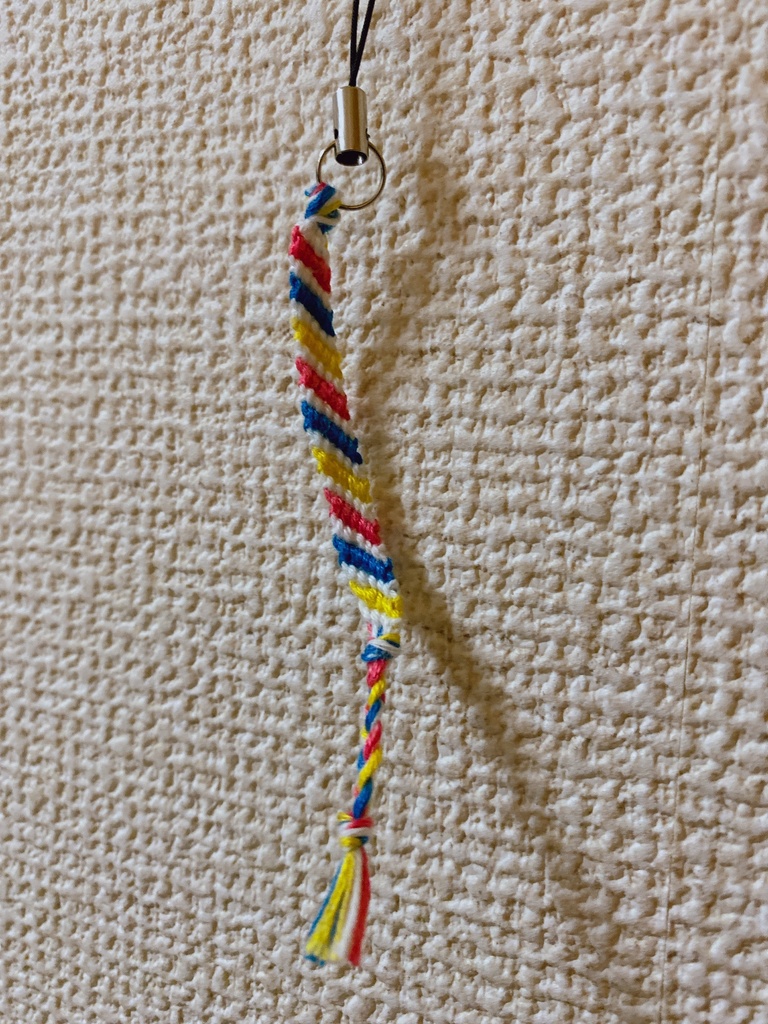 ミサンガストラップ　しいら