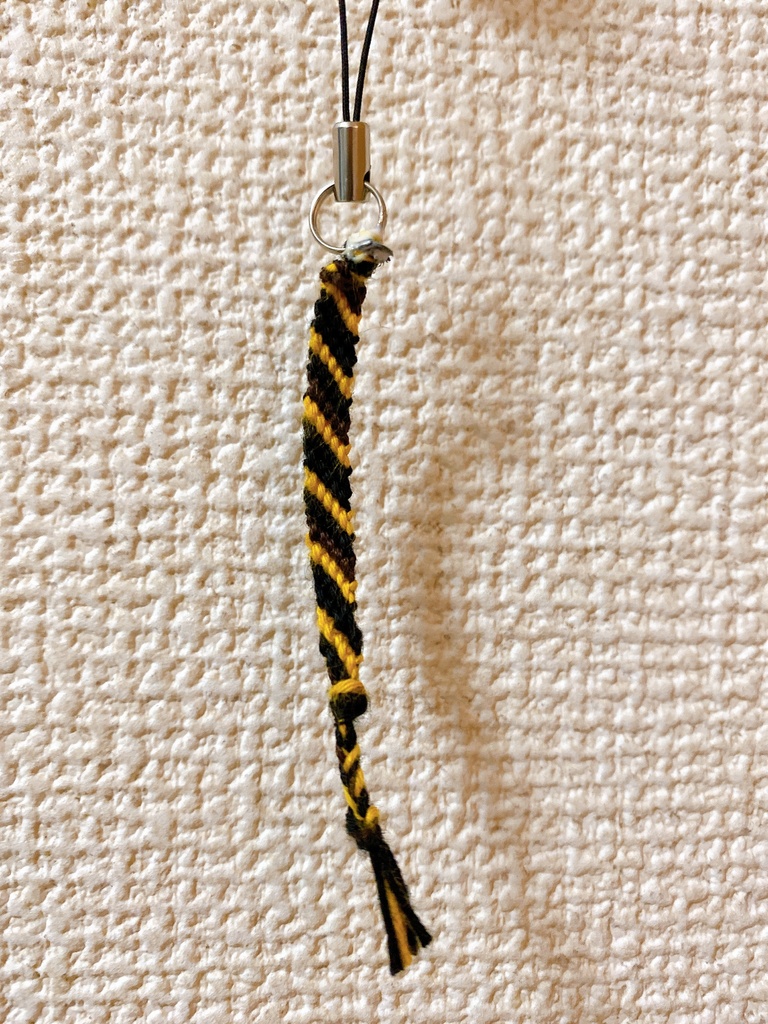 ミサンガストラップ　やまと