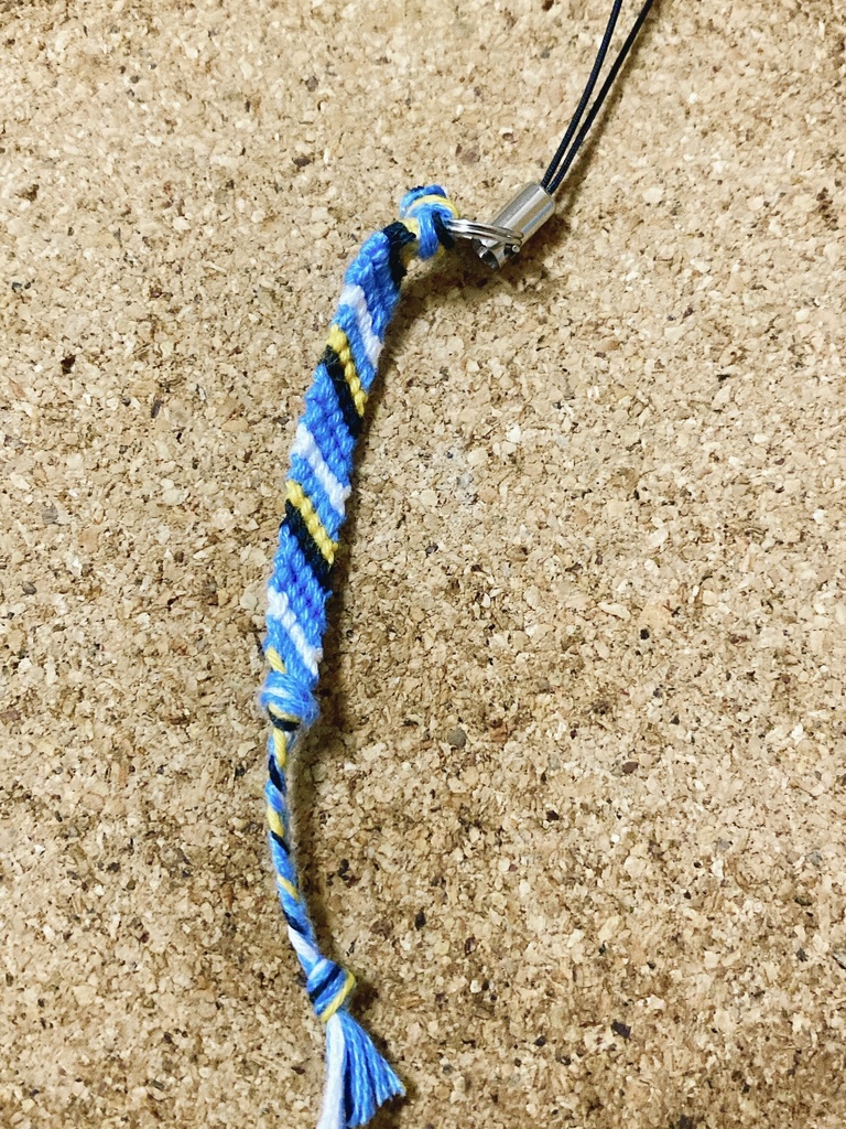 ミサンガストラップ　マコ