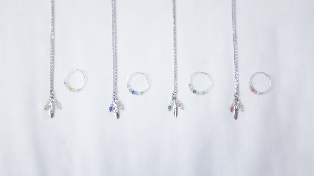 Revelモチーフネックレス