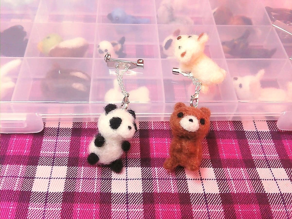 羊毛フェルト アクセサリーセット 25個 ネックレス・イヤリング・ブローチ・ヘアクリップ 付け替え自在