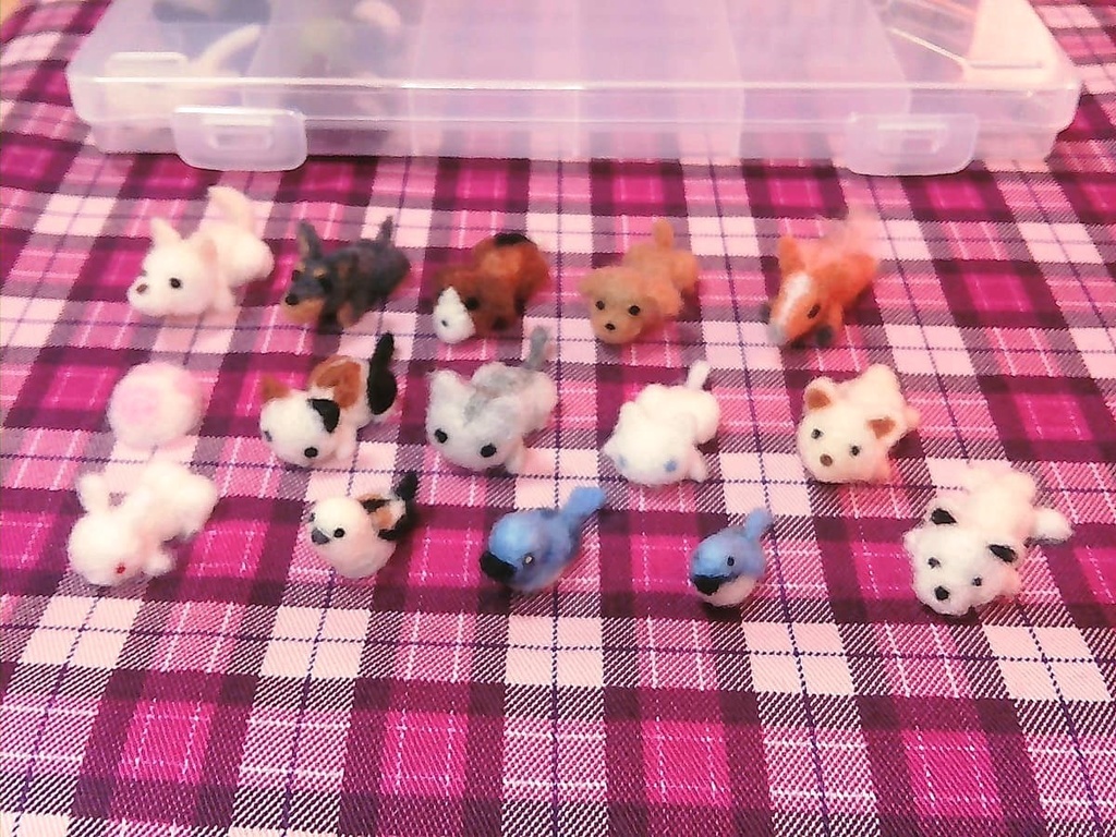 羊毛フェルト アクセサリーセット 25個 ネックレス・イヤリング・ブローチ・ヘアクリップ 付け替え自在