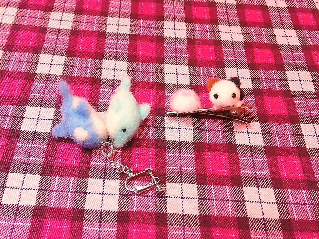 羊毛フェルト アクセサリーセット 25個 ネックレス・イヤリング・ブローチ・ヘアクリップ 付け替え自在