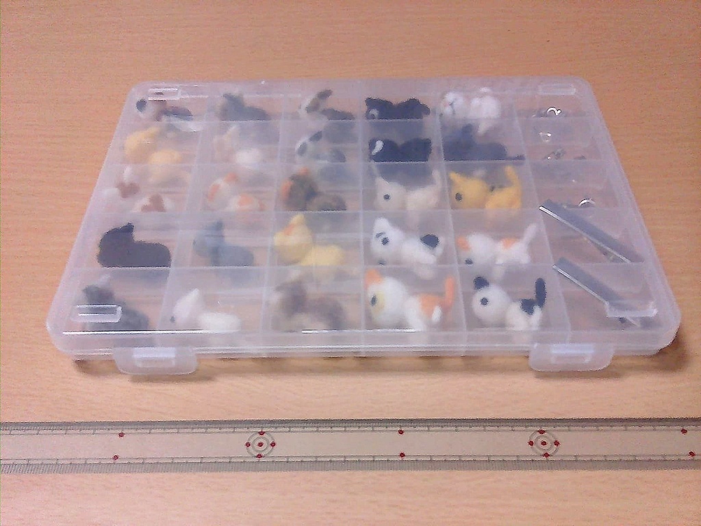 羊毛フェルト アクセサリーセット 25個・猫 ネックレス・イヤリング・ブローチ・ヘアクリップ 付け替え自在