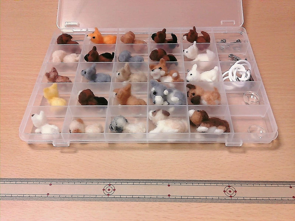 羊毛フェルト アクセサリーセット 25個・犬　ネックレス・イヤリング・ブローチ・リング　付け替え自在