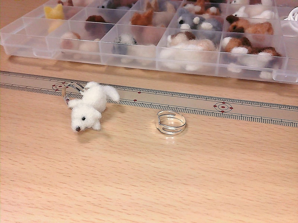 羊毛フェルト アクセサリーセット 25個・犬 ネックレス・イヤリング・ブローチ・リング 付け替え自在