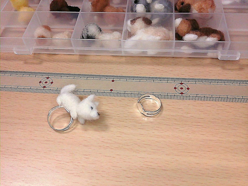 羊毛フェルト アクセサリーセット 25個・犬 ネックレス・イヤリング・ブローチ・リング 付け替え自在