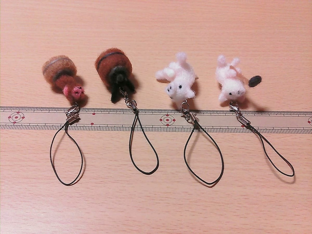 温泉猿・烏の行水・豚に真珠・畑を耕す豚 羊毛フェルト ストラップ 4種セット(送料込み)