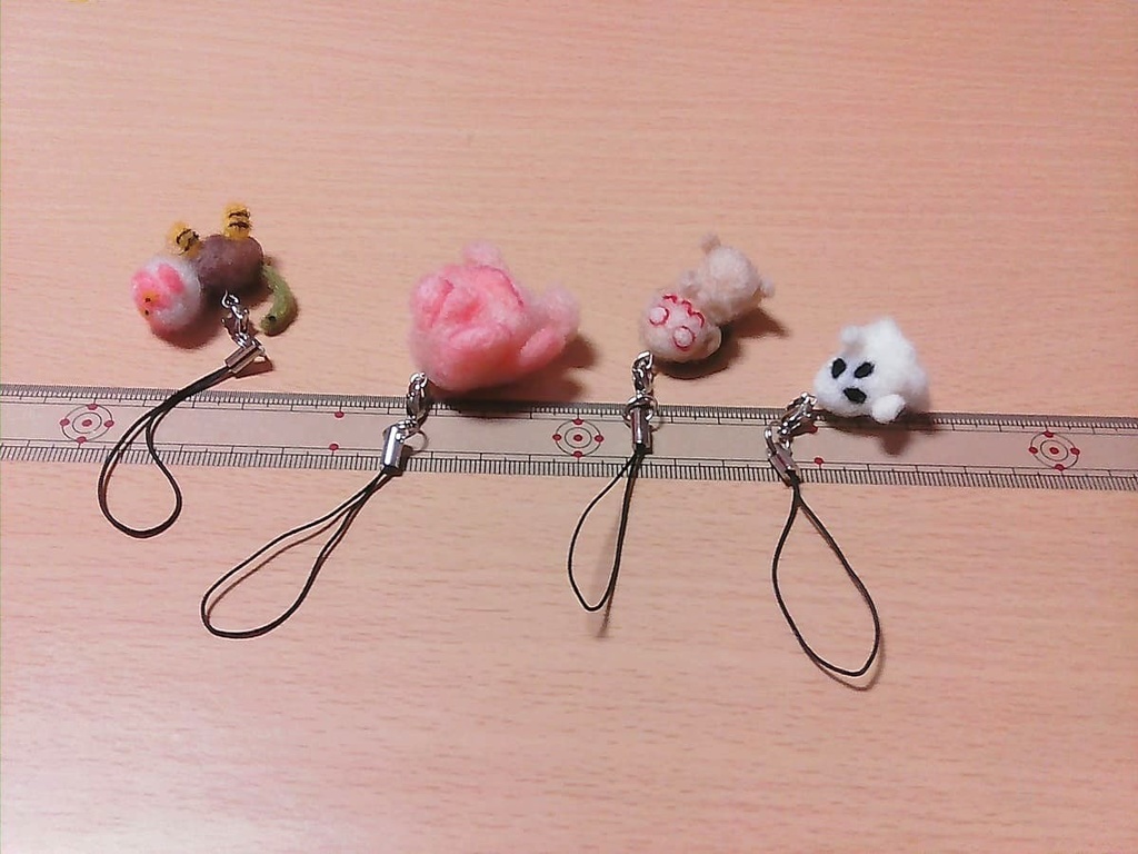 ぬっぺっぽう・鵺・餓鬼・シーツおばけ 羊毛フェルト ストラップ 4種セット(送料込み)