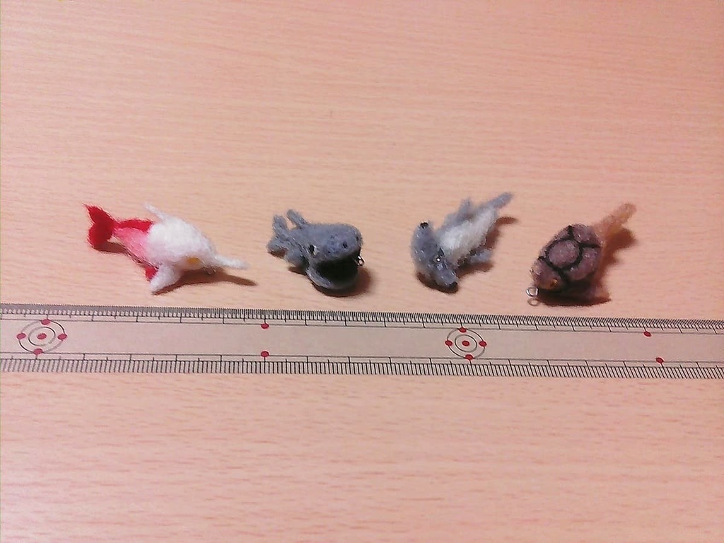 ボトリオレスピス・ピトゥリアスピス・メガマウス・シュモクザメ　羊毛フェルト ストラップ 4種セット（送料込み）