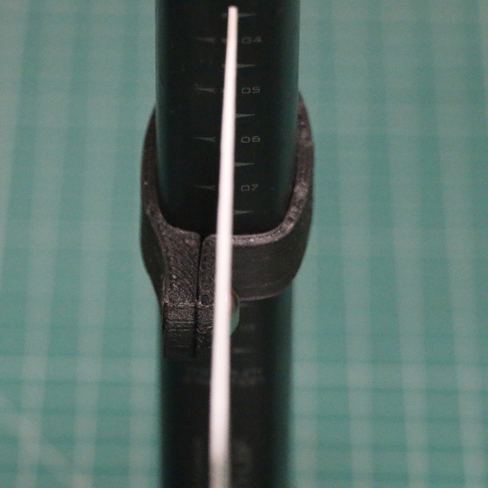 フレームプレートホルダー(ナンバープレート台座)