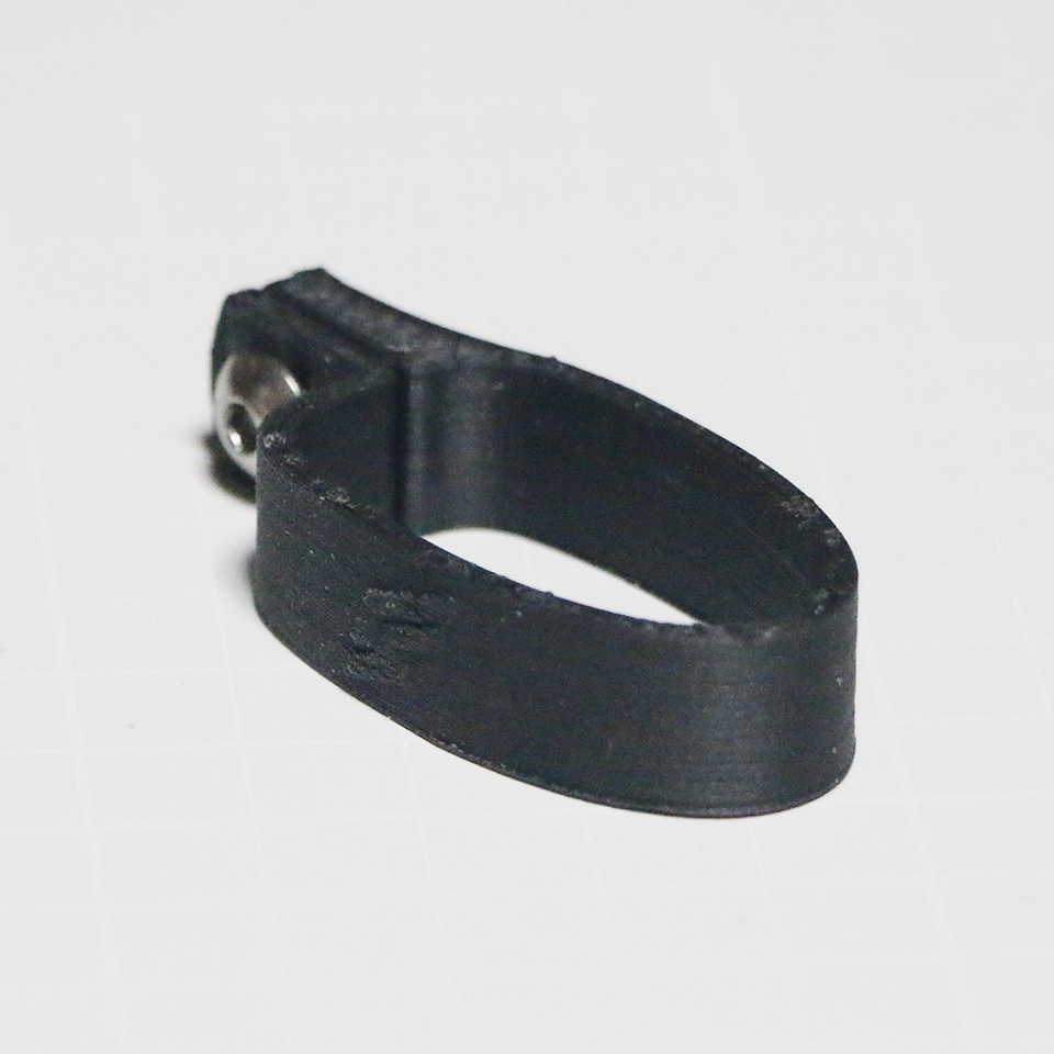 フレームプレートホルダー(ナンバープレート台座)