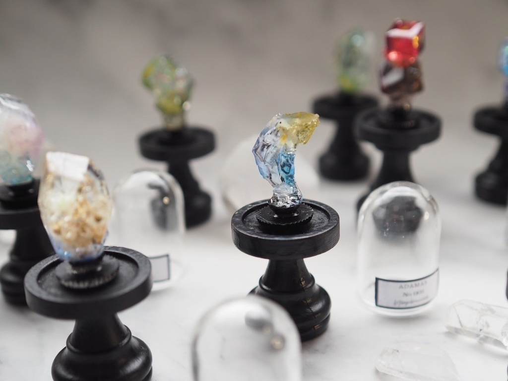 推し色鉱物標本(刀剣男士)