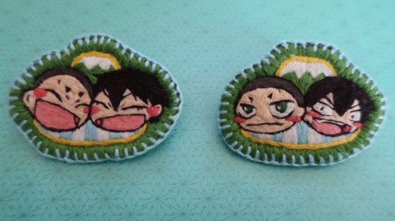 金荒刺繍ブローチA