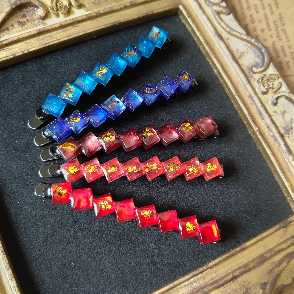 赤いヘアピン せおのお店 仮 Booth