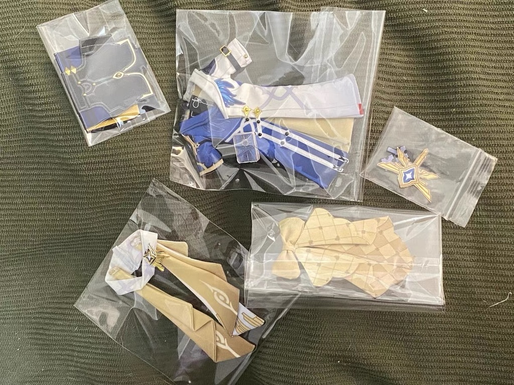 実物展示　オビツ服