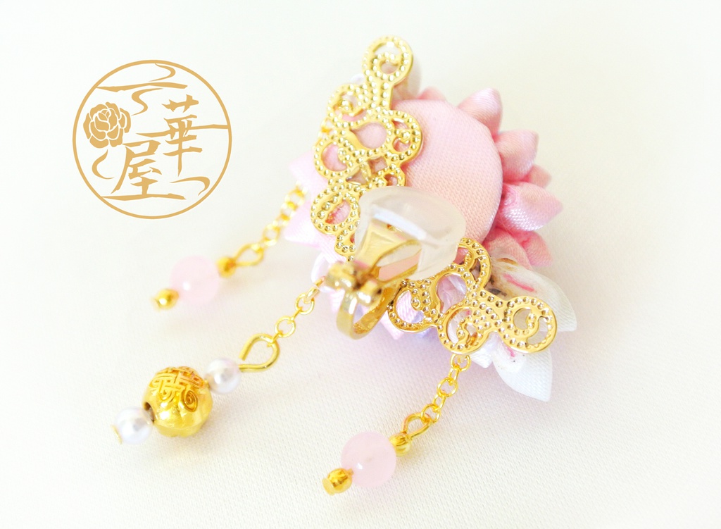 つまみ細工イヤリング(単品)/薄桜(ウスザクラ)