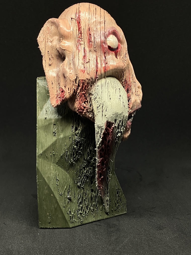 セイウチ男の老後 〜胸像〜