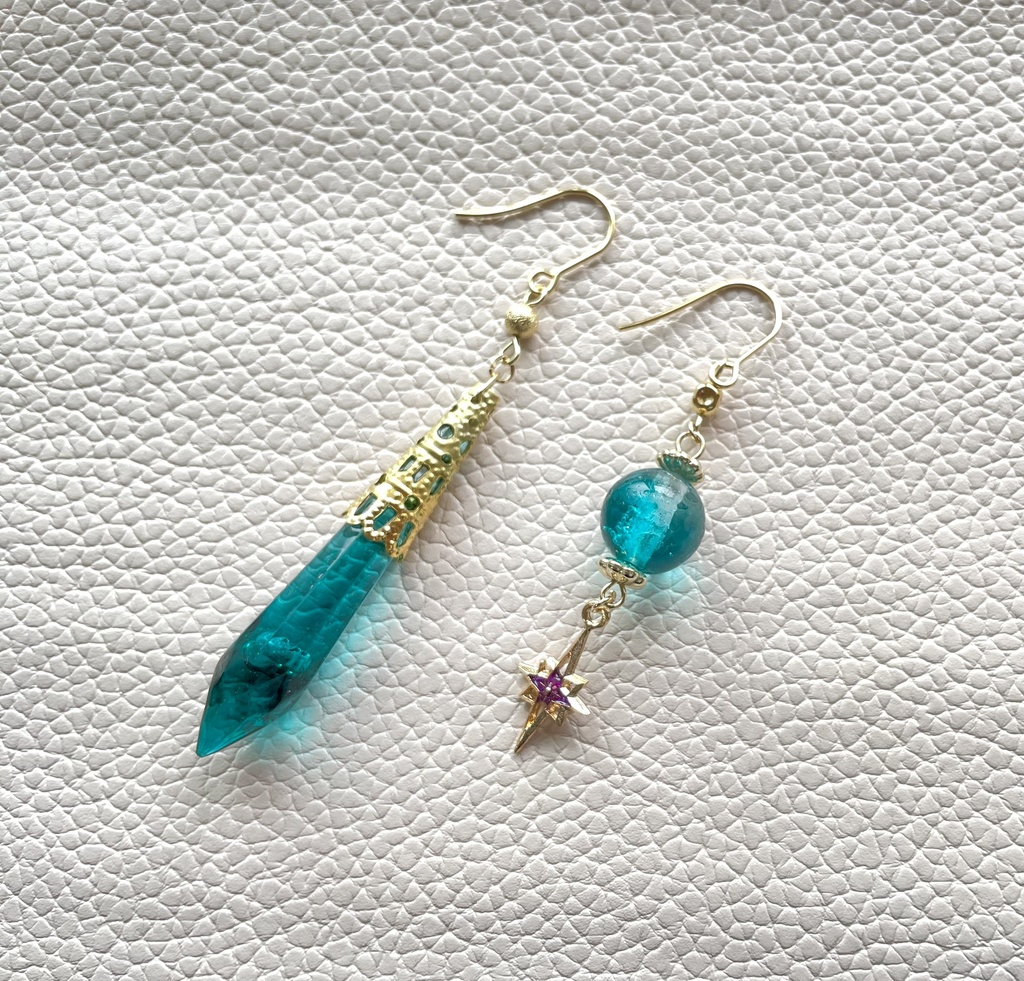 原神・魈イメージアシンメトリーピアス(イヤリング等変更可能)