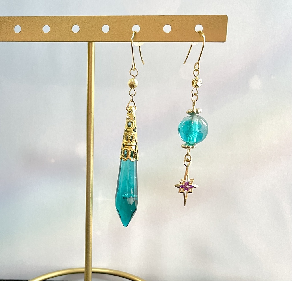 原神・魈イメージアシンメトリーピアス(イヤリング等変更可能)