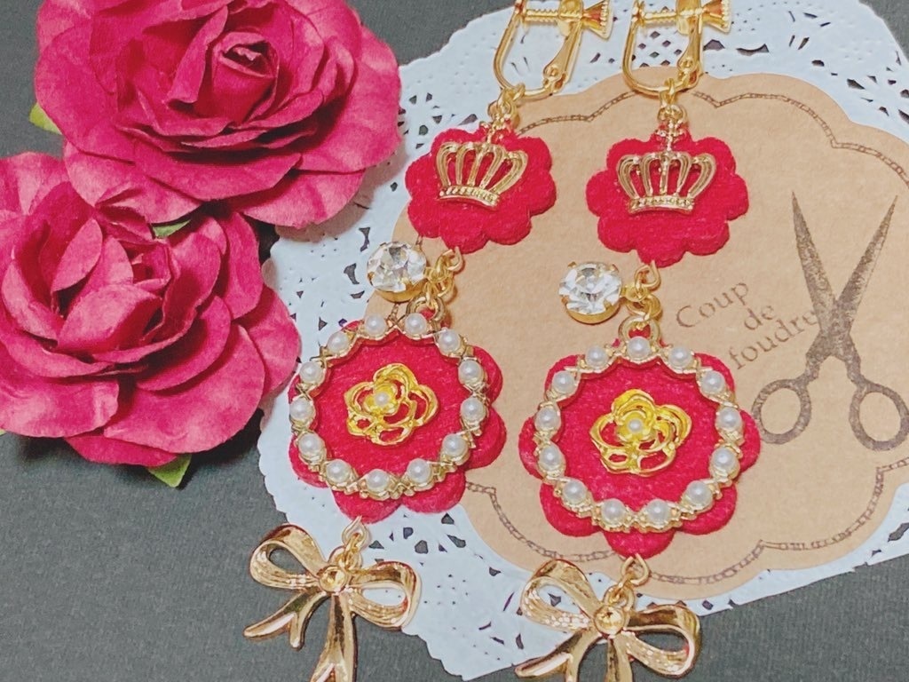 ツイステ バラの君主モチーフ