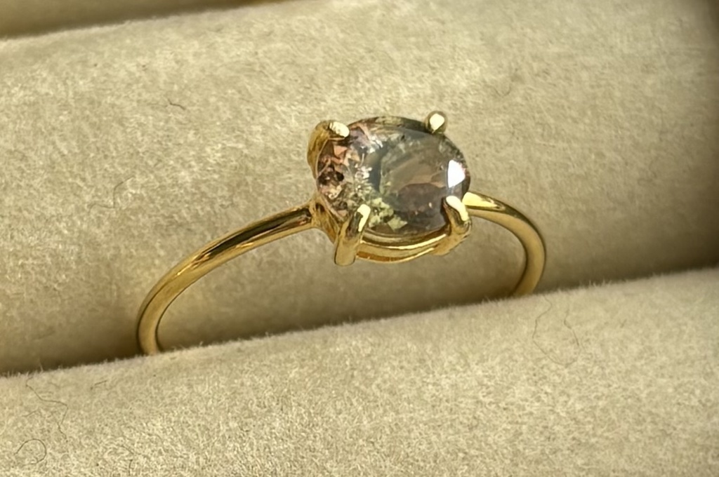 蠍座満月　美しいバイカラートルマリン　リング　7号　ピンキーリング