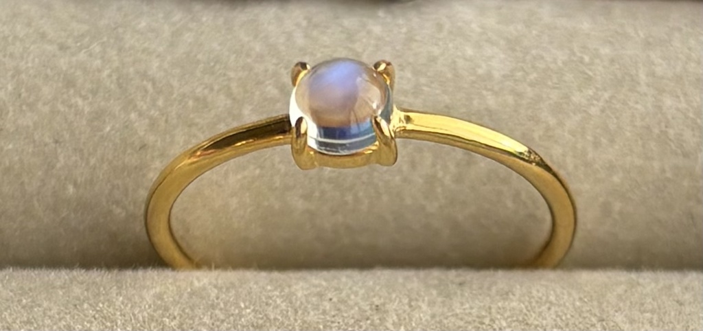 蠍座満月　ムーンストーン　リング　フリーサイズ