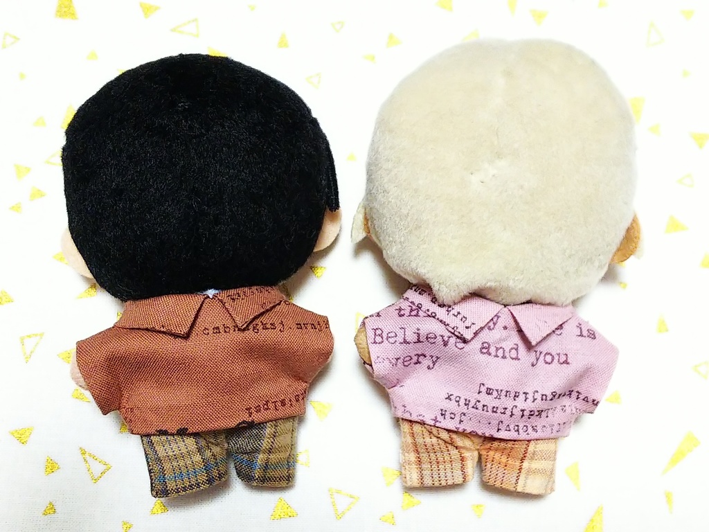 ぬい服【リボンタイ付き英字柄シャツ】