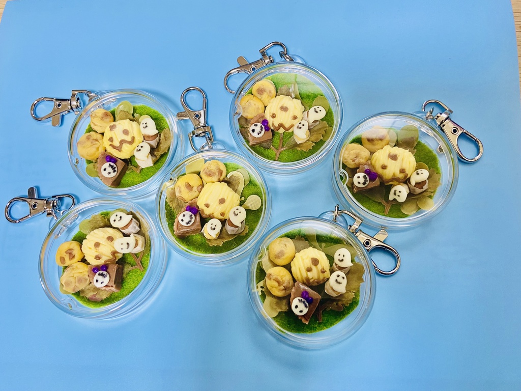 ハロウィンパーティー!?ミニチュアキーホルダー