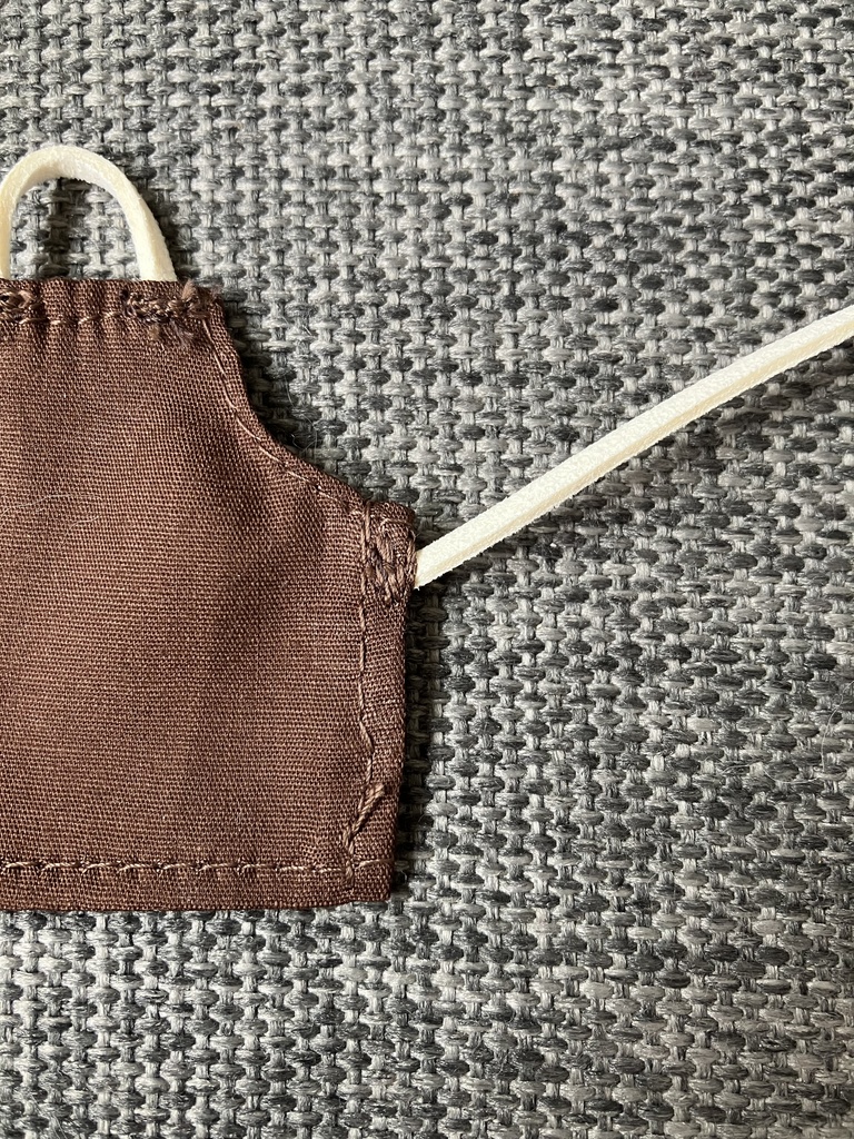 オビツ11  シンプルなエプロン　brown