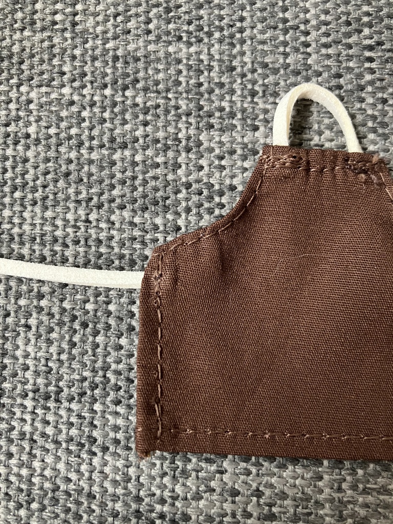オビツ11  シンプルなエプロン　brown