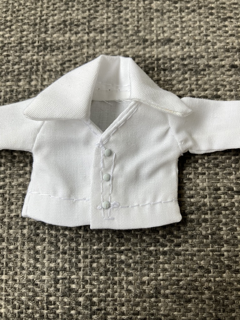 オビツ11  Vネック長袖シャツ　white