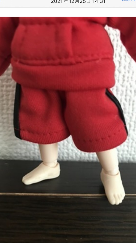 ライン入りハーフパンツ　赤　ライン黒