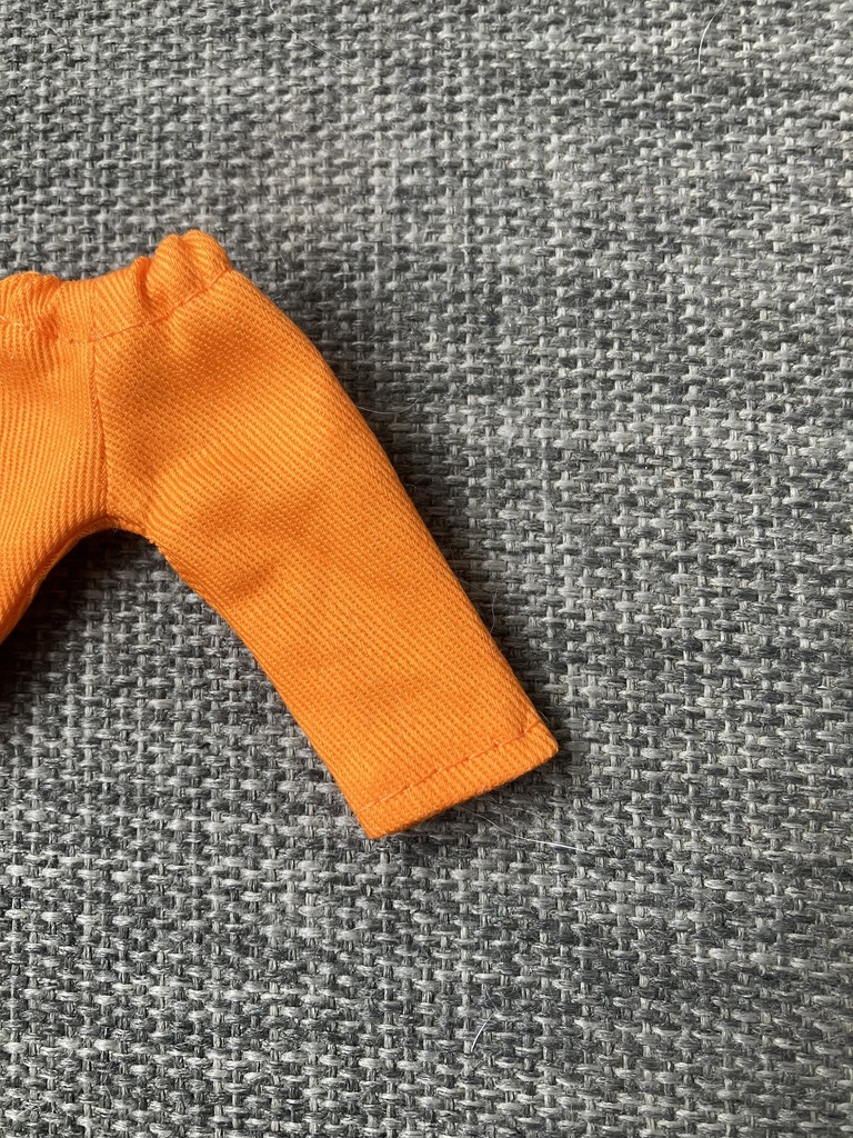 オビツ11  シンプルなパンツ　vivid orange