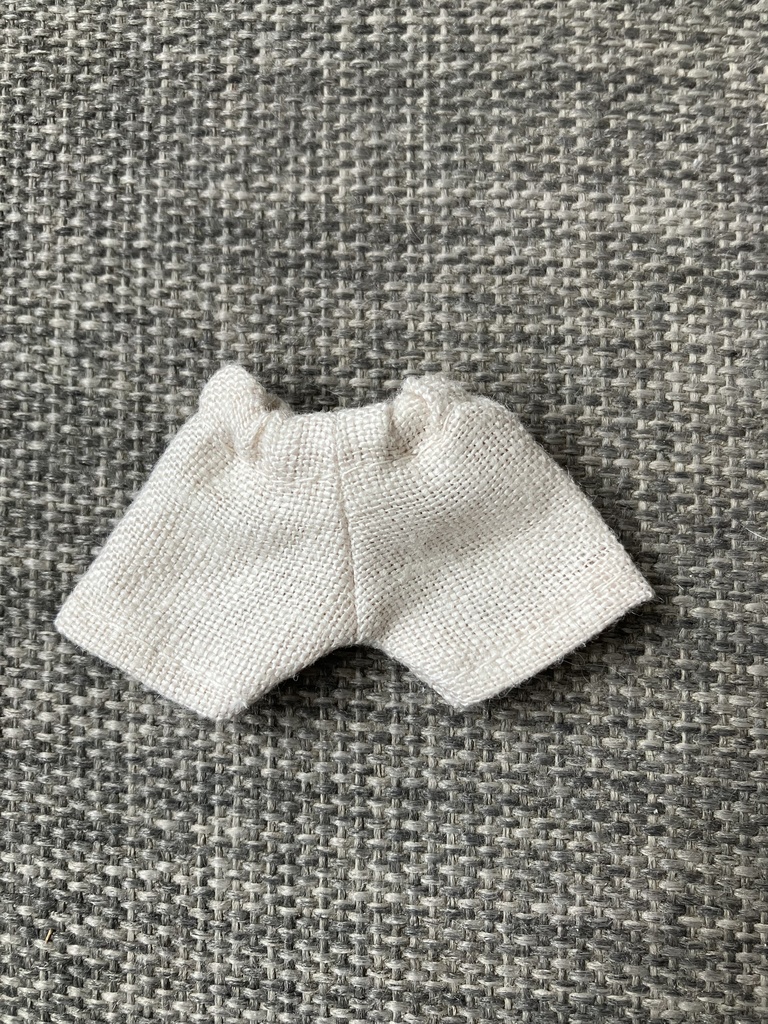 オビツ11  上質な麻のショートパンツ　beige