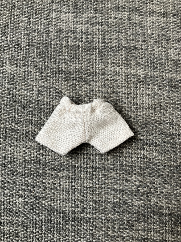 オビツ11  上質な麻のショートパンツ　beige