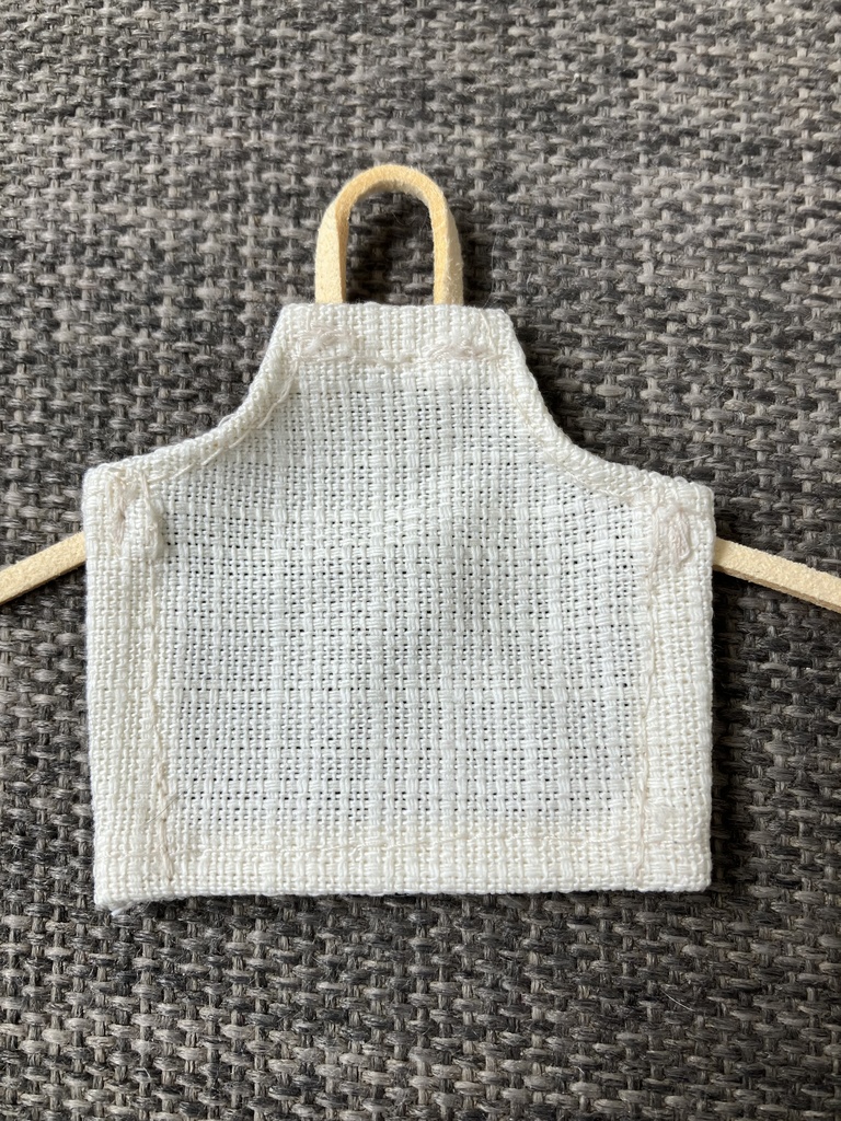 オビツ11  エプロン　off-white