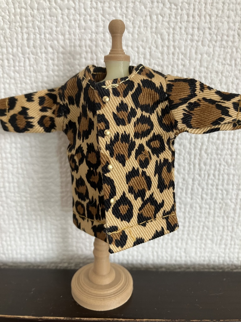 オビツ11  スプリングコート　豹柄
