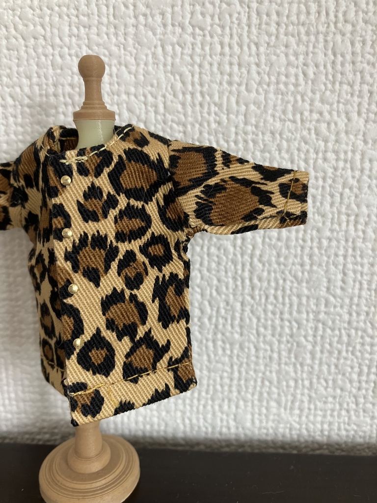 オビツ11  スプリングコート　豹柄