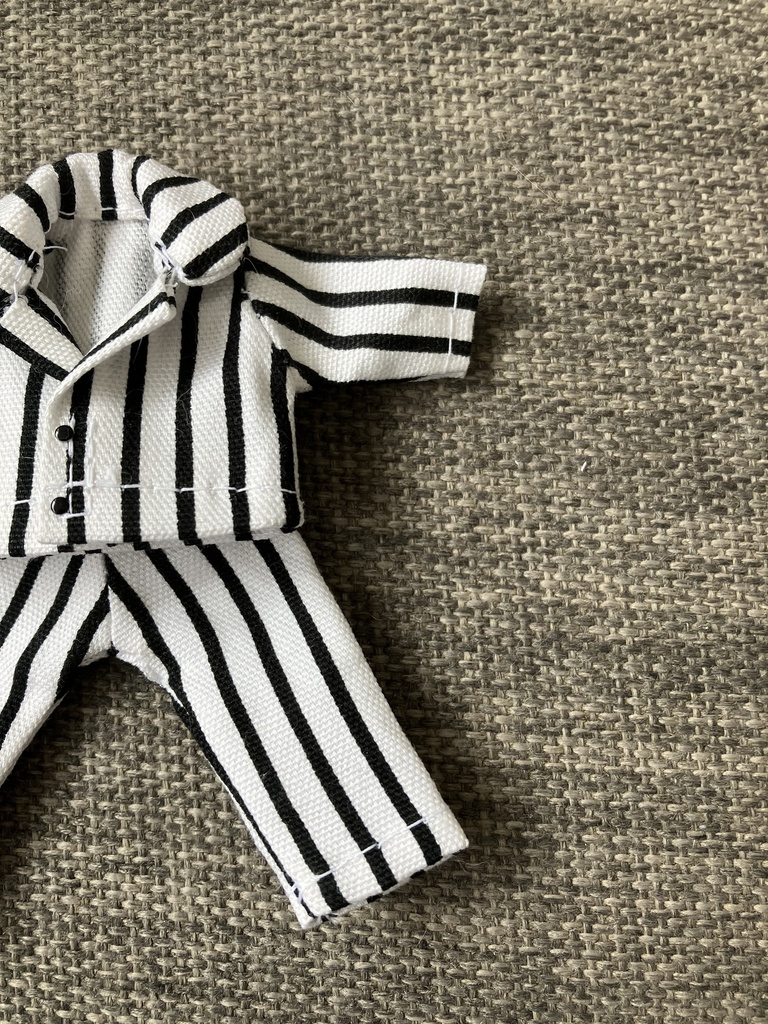 オビツ11  シングルスーツ　ストライプ