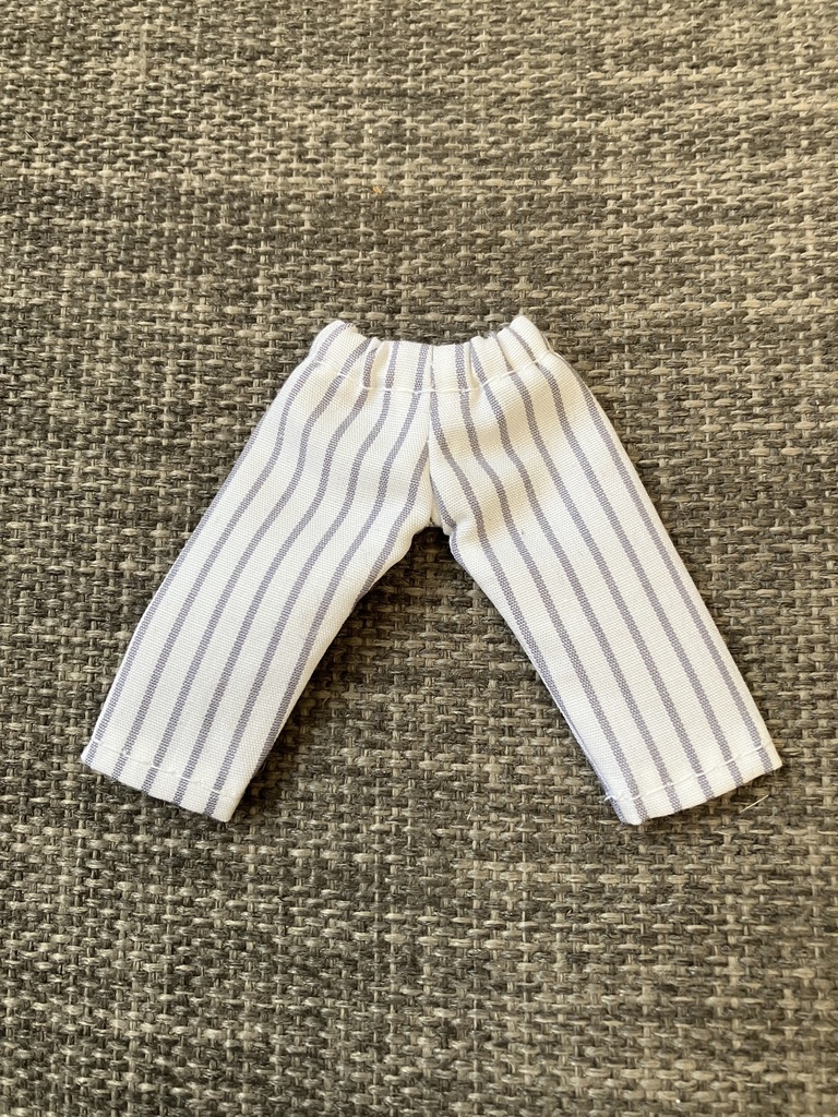 オビツ11  シンプルなパンツ　ストライプ