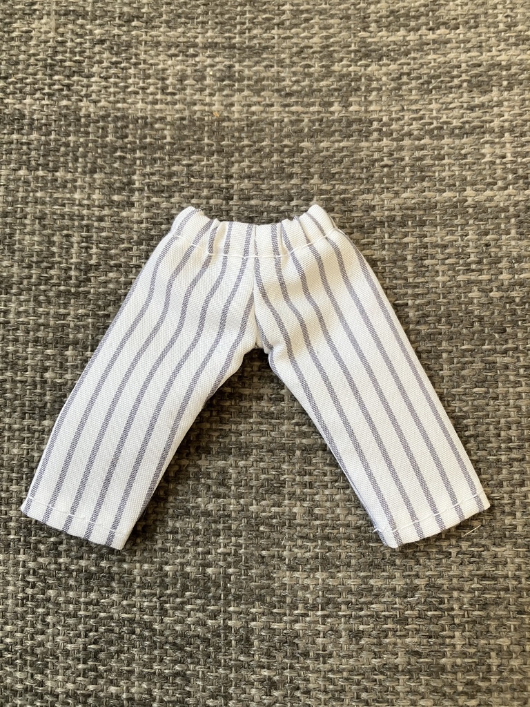 オビツ11  シンプルなパンツ　ストライプ