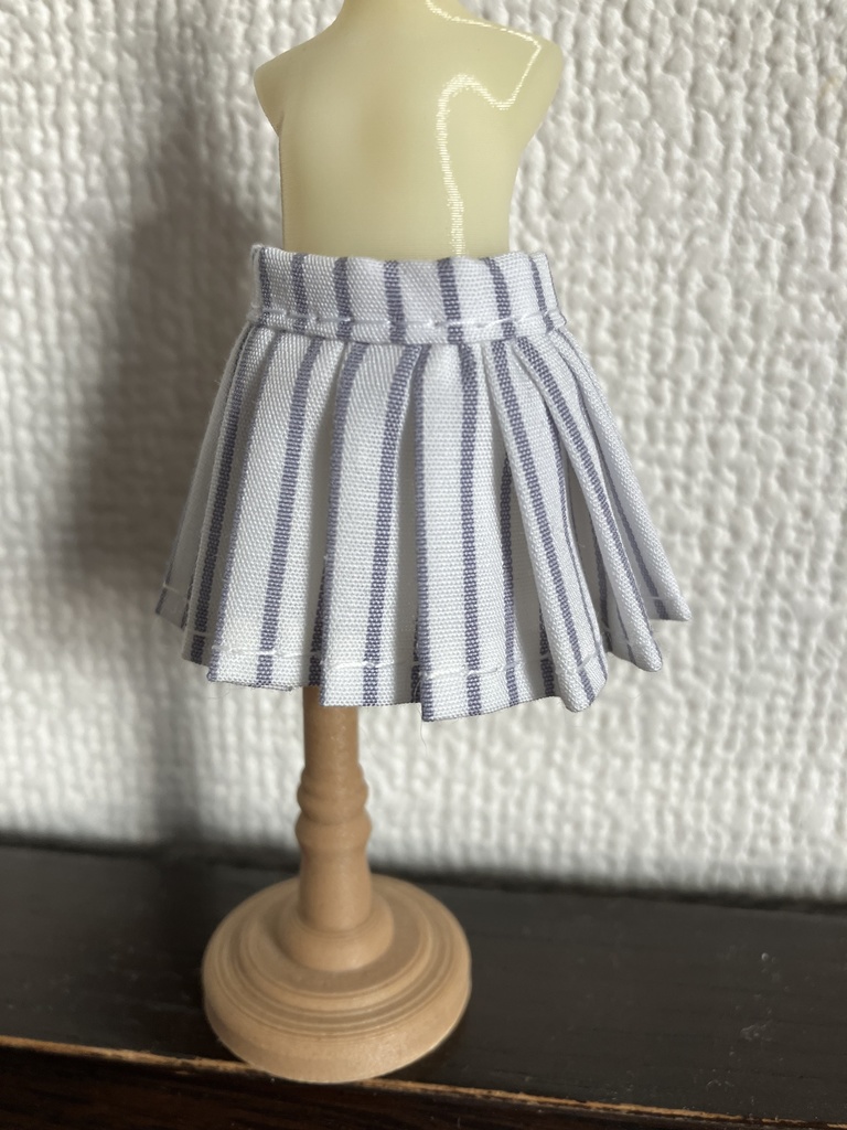 オビツ11  プリーツスカート　ストライプ