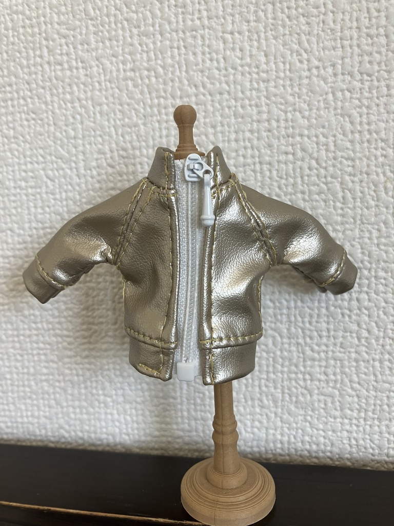 オビツ11  ブルゾン　gold