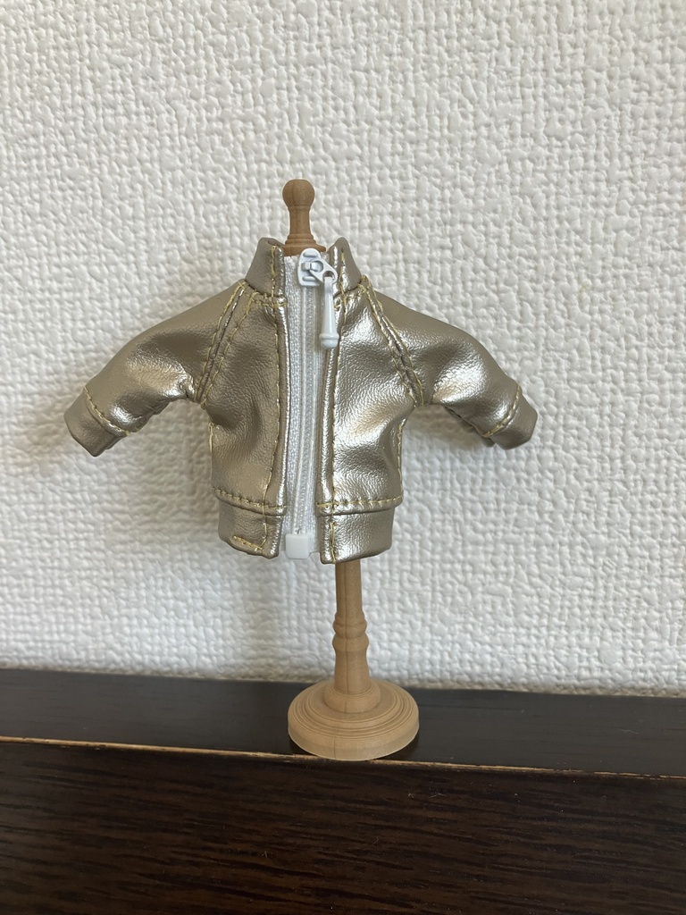 オビツ11  ブルゾン　gold