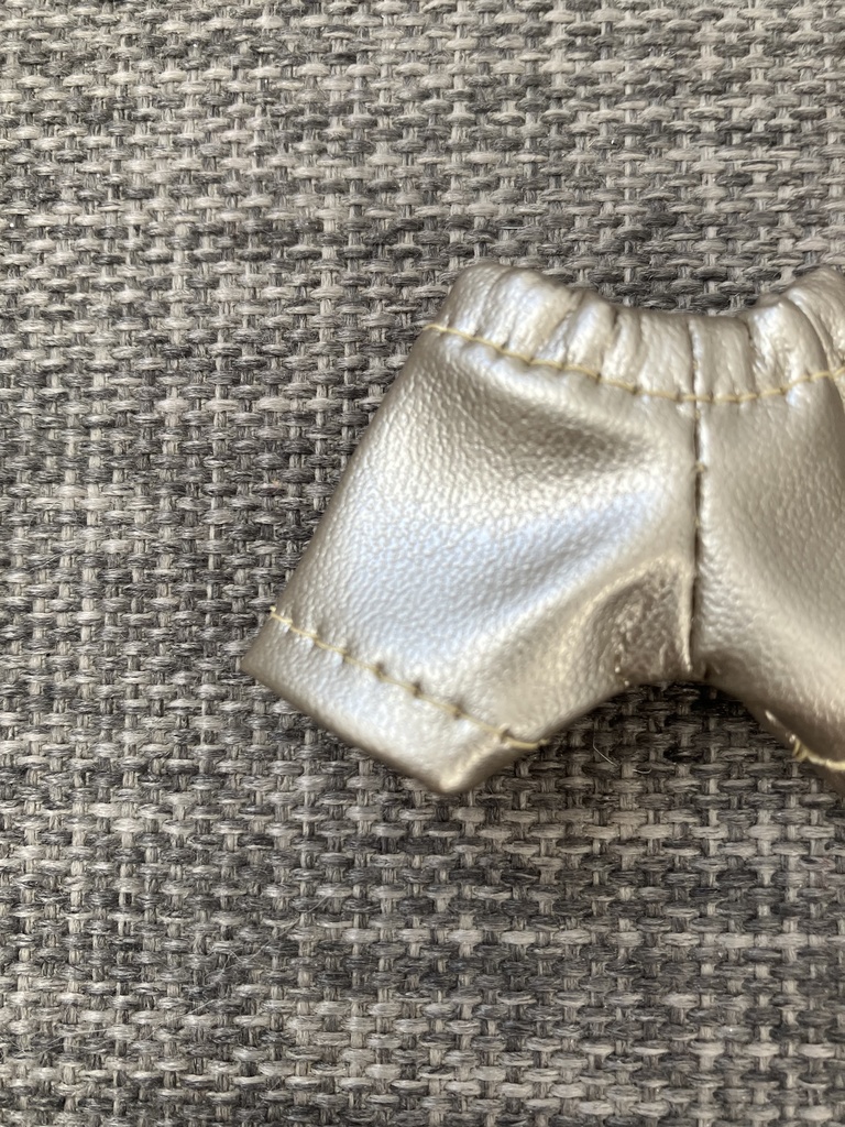 オビツ11  ショートパンツ　gold
