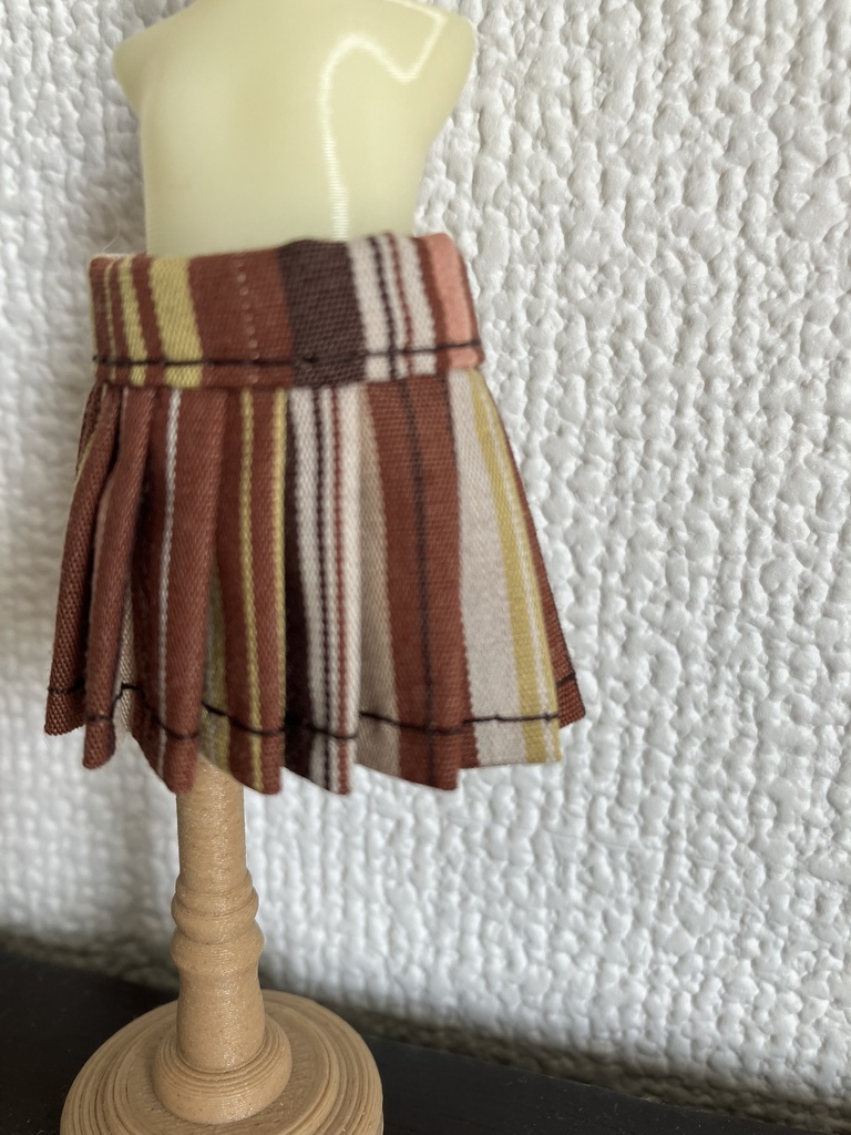 オビツ11  プリーツスカート　ストライプ　brown