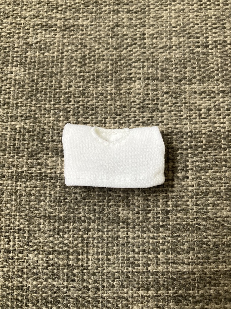 オビツ11  ショートタンクトップ　white