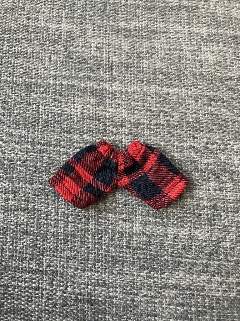 オビツ11  チェックのハーフパンツ　赤×黒