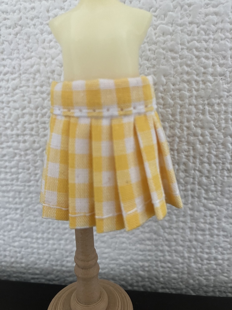 オビツ11  ギンガムチェックのプリーツスカート　yellow